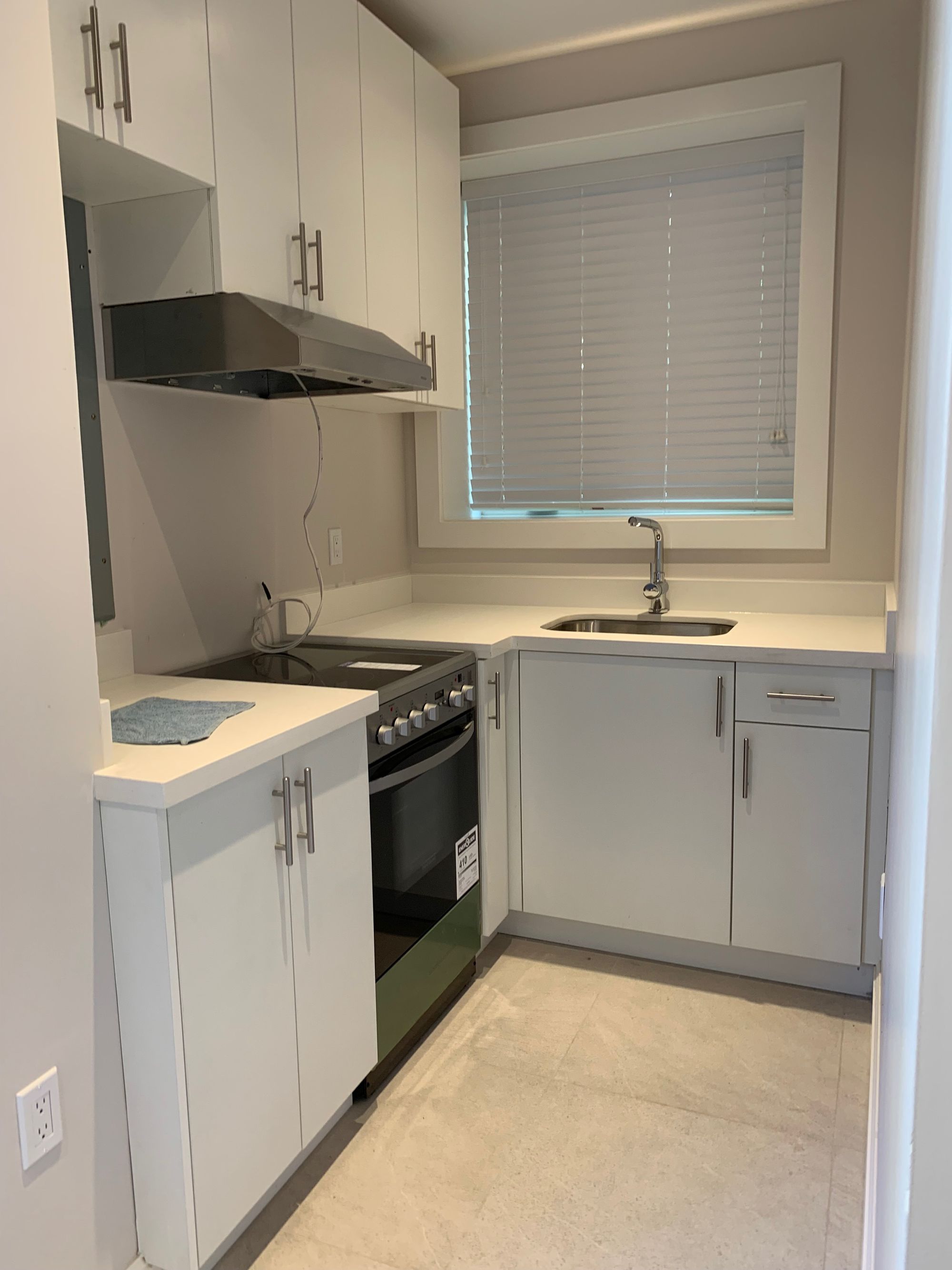 Vancouver Basement W 10th Ave by Macdonald St 2 bed 2 bath & Den