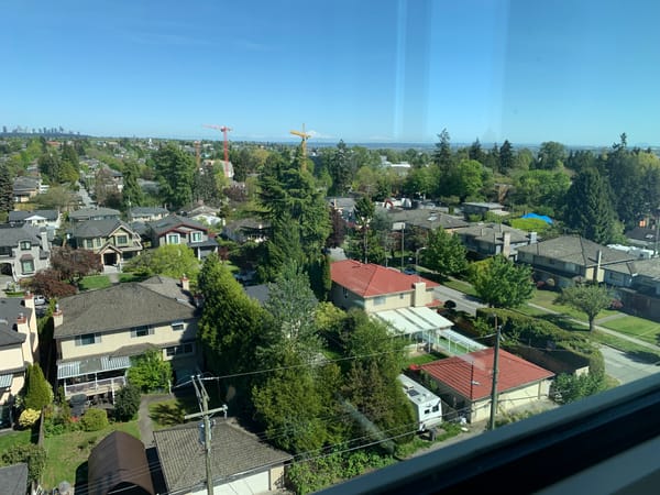 🏡 Vancouver Park Station Beautiful 3bed 3bath 1Den Penthouse for rent