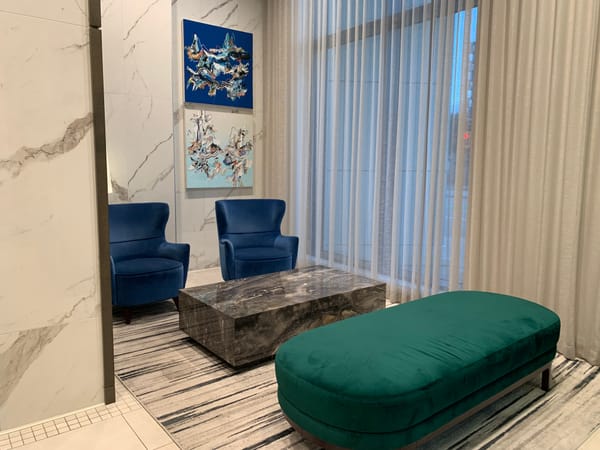 🏡 Richmond Centre Paramount beautiful 2bed 2bath 1Den on the 6th floor