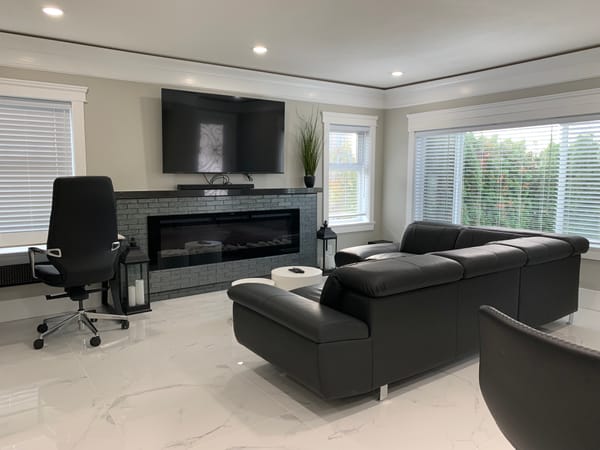 🏡 Vancouver Prince Albert St by E 62nd Ave 4bed 4bath Unit in a beautiful House