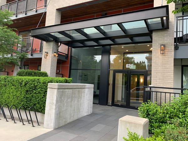 🏡 Coquitlam 2bed 2bath beautiful Condo on the 4th floor for rent
